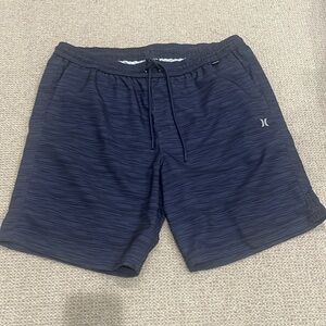 Hurley men’s large drawstring shorts with pockets